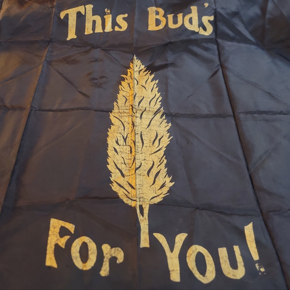 VINTAGE ZIG ZAG THIS BUD'S FOR YOU TAPESTRY.